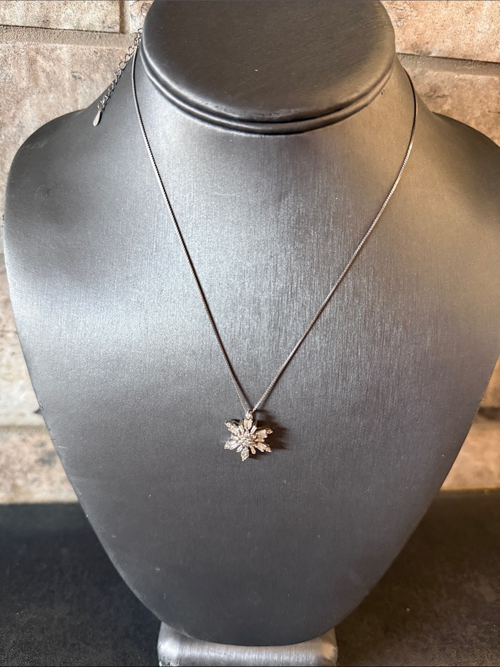 Delicate Sterling Silver Snowflake Pendant Necklace